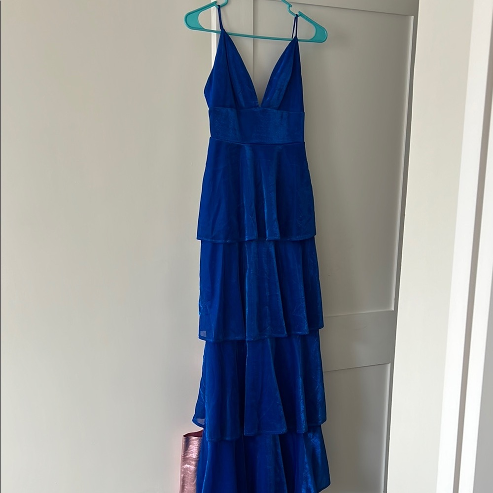 Elegant Blue Tiered Maxi Dress - Picture 2 of 8